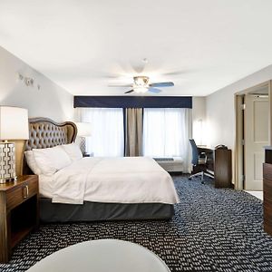 One-Bedroom King Suite Non-Smoking